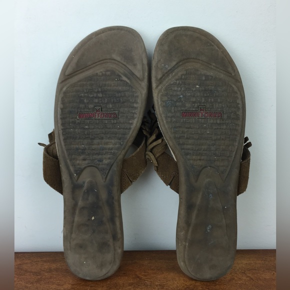 Minnetonka Thong Flip Flop Sandal Women’s Size 10M Brown Beaded Fringe Suede. - Picture 8 of 11